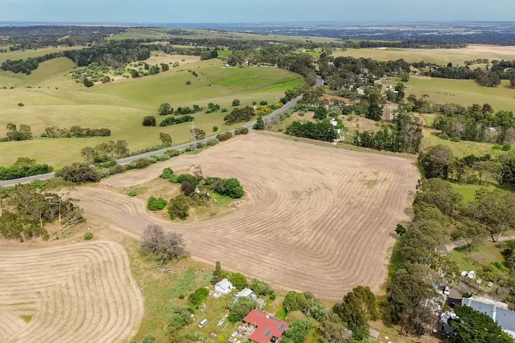 One Tree Hill  10 ACRES IN HIGHLY SOUGHT AFTER LOCATION...