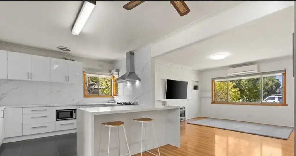 Spacious 3-Bedroom Family Home for Lease in Pakenham