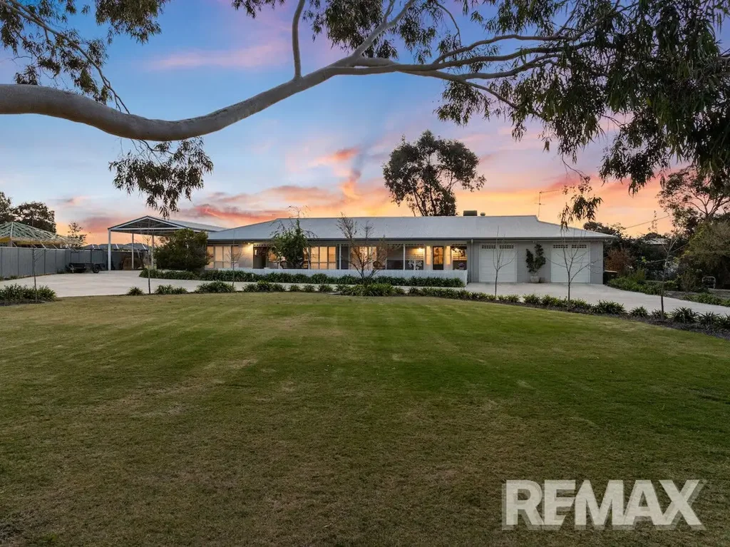 232 Mitchell Road, Lake Albert, NSW 2650
