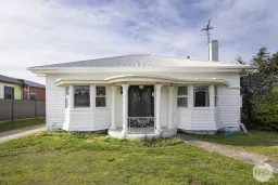 2 Stanley Street, Ballarat North