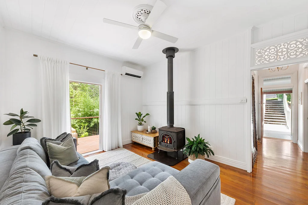 41 Kinabalu Drive, Tamborine Mountain, QLD 4272