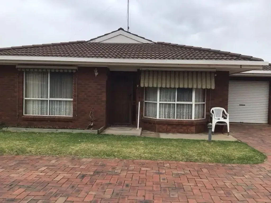 Comfortable Two Bedroom Unit