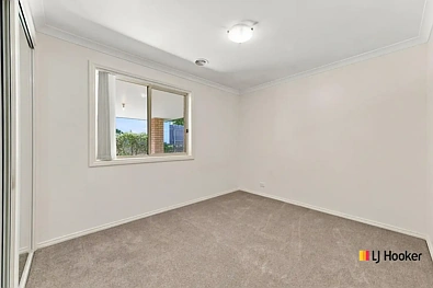 42 Dagmar Berne Street, Macgregor, ACT 2615, 4 Kuwarto, 2 Banyo, House