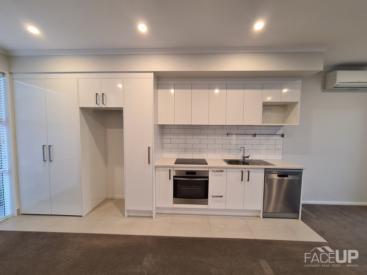 23 Spotted Dove Road, Hobsonville, Auckland - Waitakere, 2 phòng ngủ, 1 phòng tắm, Townhouse