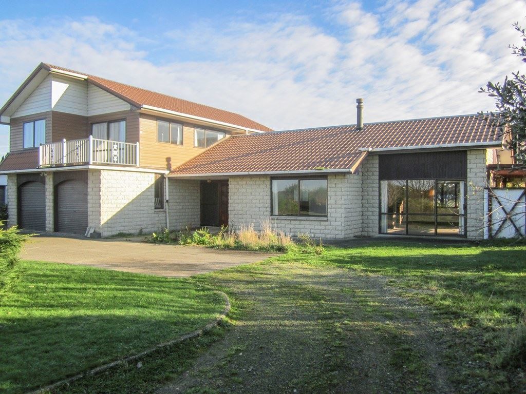 9 Steel Road, West Plains, Invercargill, 4 Bedrooms, 1 Bathrooms