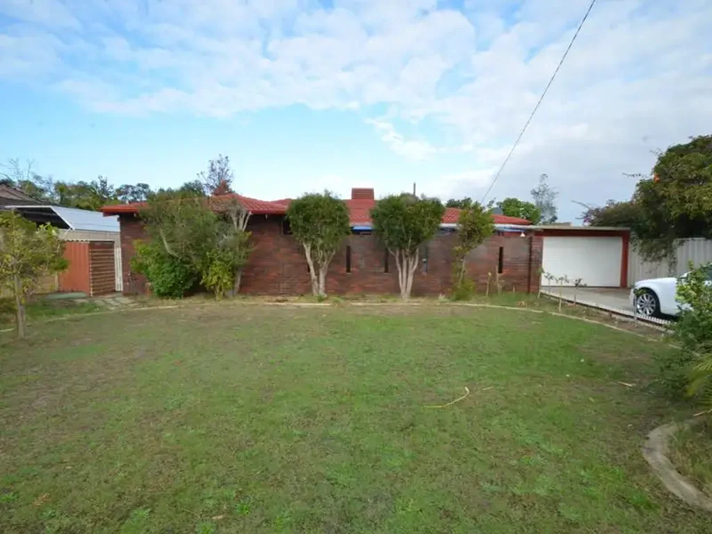 4 bedroom with granny flat