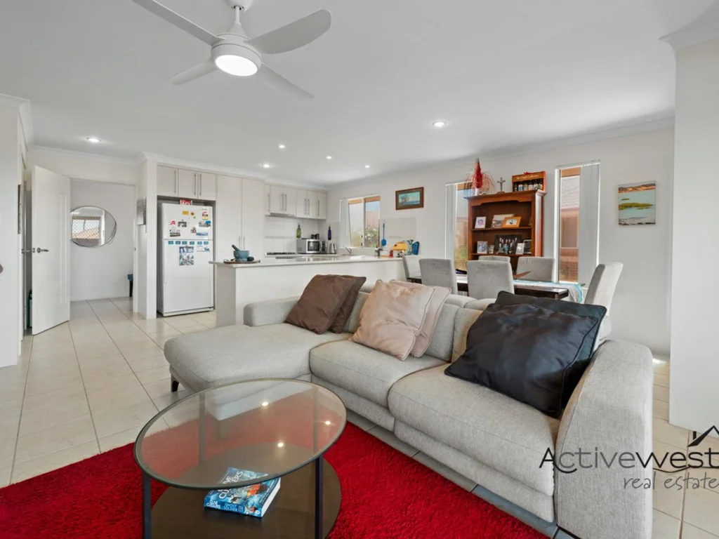 2D Nemesis Place, Mahomets Flats, WA 6530