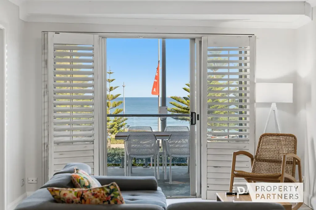 Scarborough 2 Bedroom FRONT ROW BEACHSIDE, OCEAN VIEWS & A VIBRANT LIFESTYLE