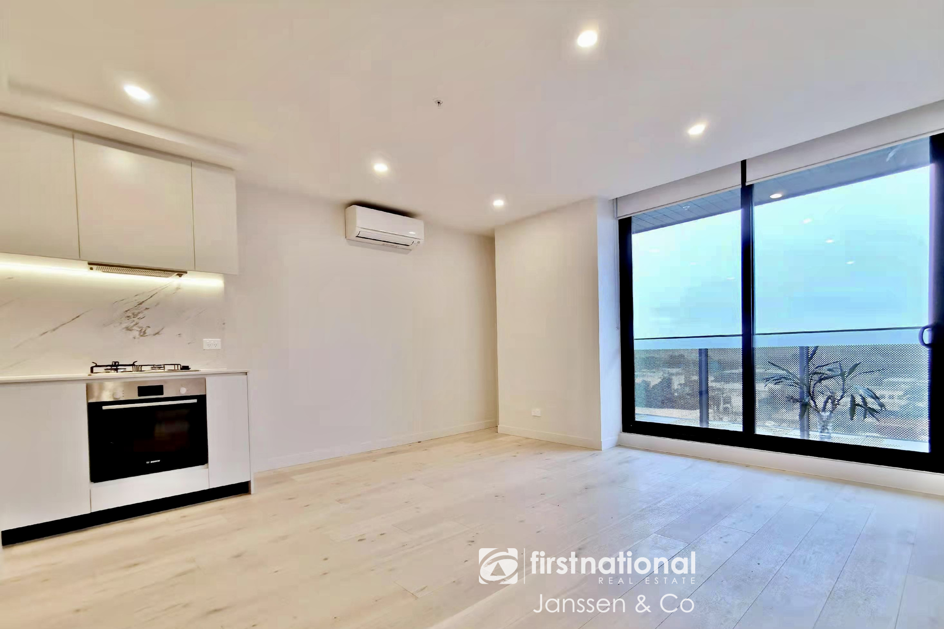 UNIT 1006 999 WHITEHORSE RD, BOX HILL VIC 3128, 0房, 0浴, Unit