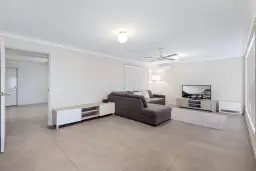 2 A KUMBARA CL, Glenmore Park