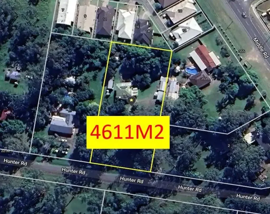 Boronia Heights Convenient large residential lifestyle with investment potential
