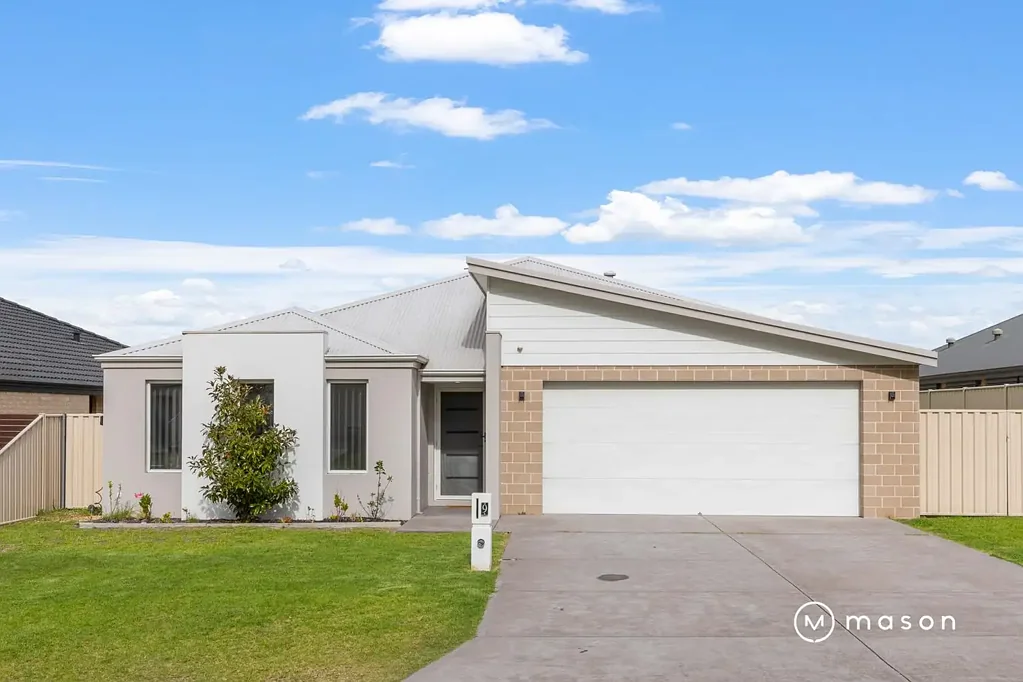 9 Ethereal Drive, Mckail, WA 6330