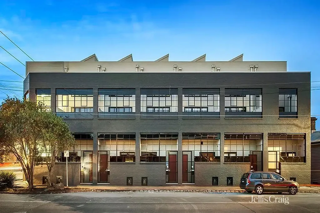 Stylish Three-Bed Warehouse Townhouse