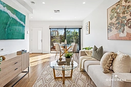 5C Woodberry Avenue, Coombs