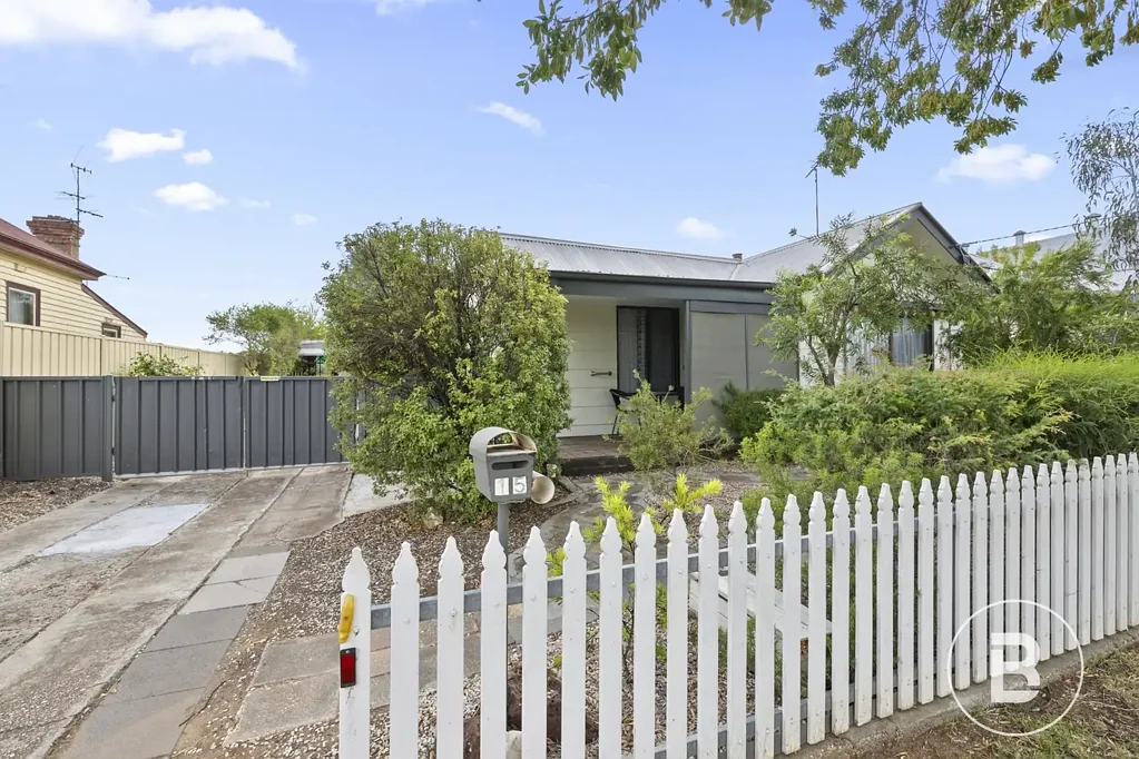 15 Argyle Road, Maryborough, VIC 3465