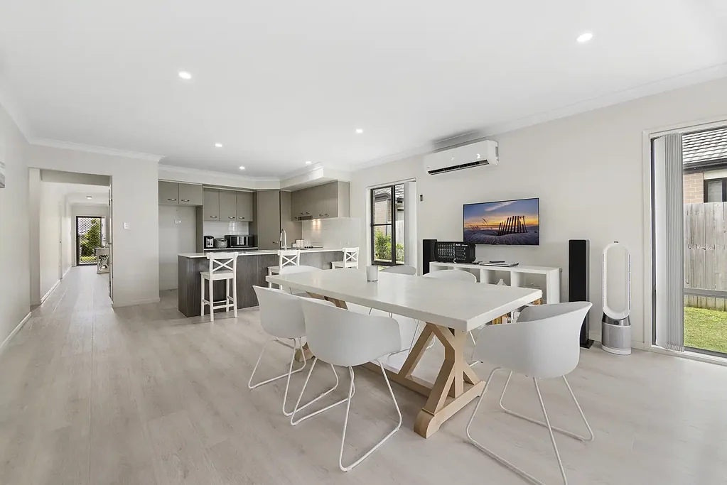 Coomera 4 Slaapkamer The Perfect Blend of Space, Style & Convenience