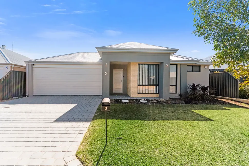 3 Bonfire Chase, Eglinton, WA 6034