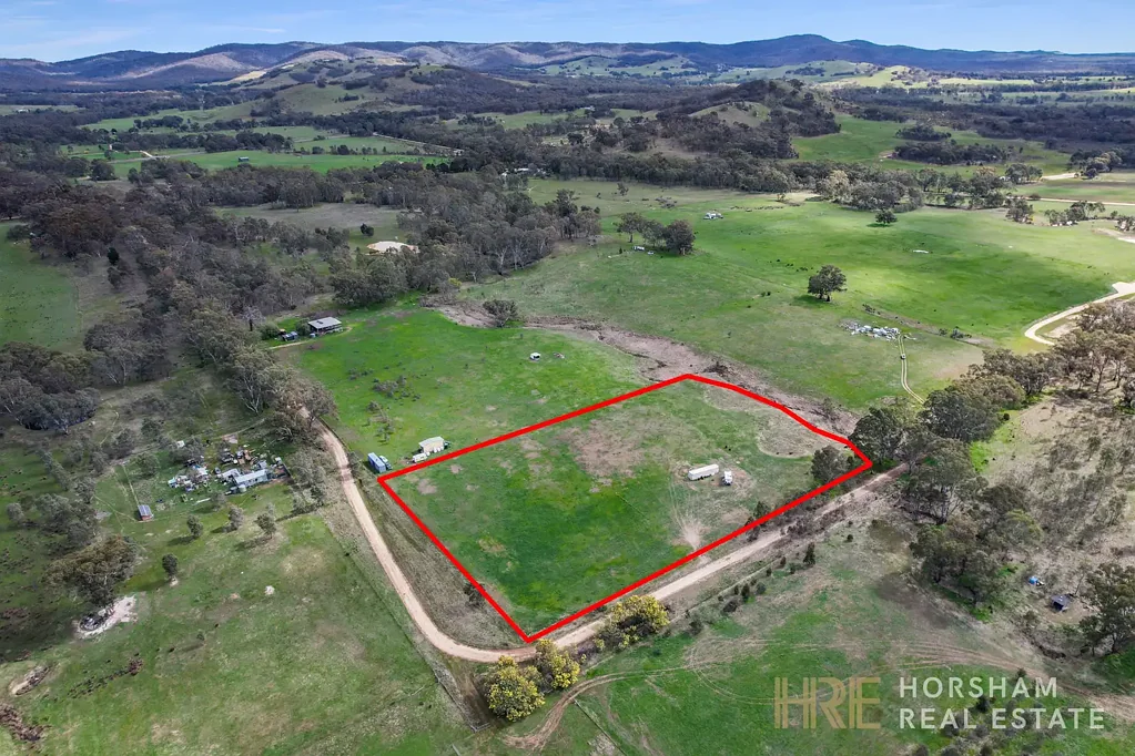 121 Racecourse Road, Redbank, VIC 3477