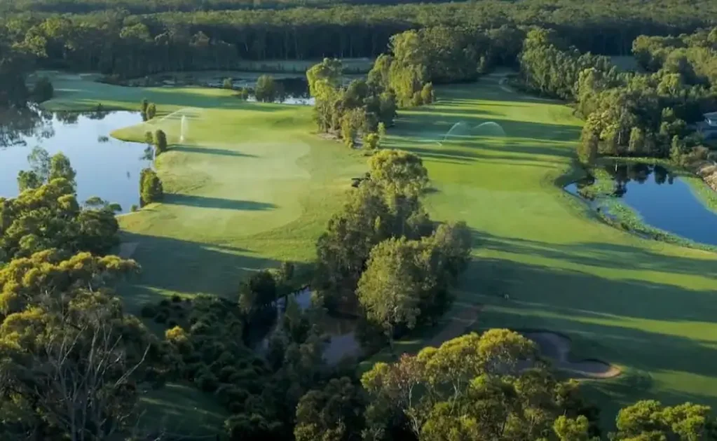Medowie 5房  Luxurious Family Home Overlooking the 18th Hole in Pacific Dunes