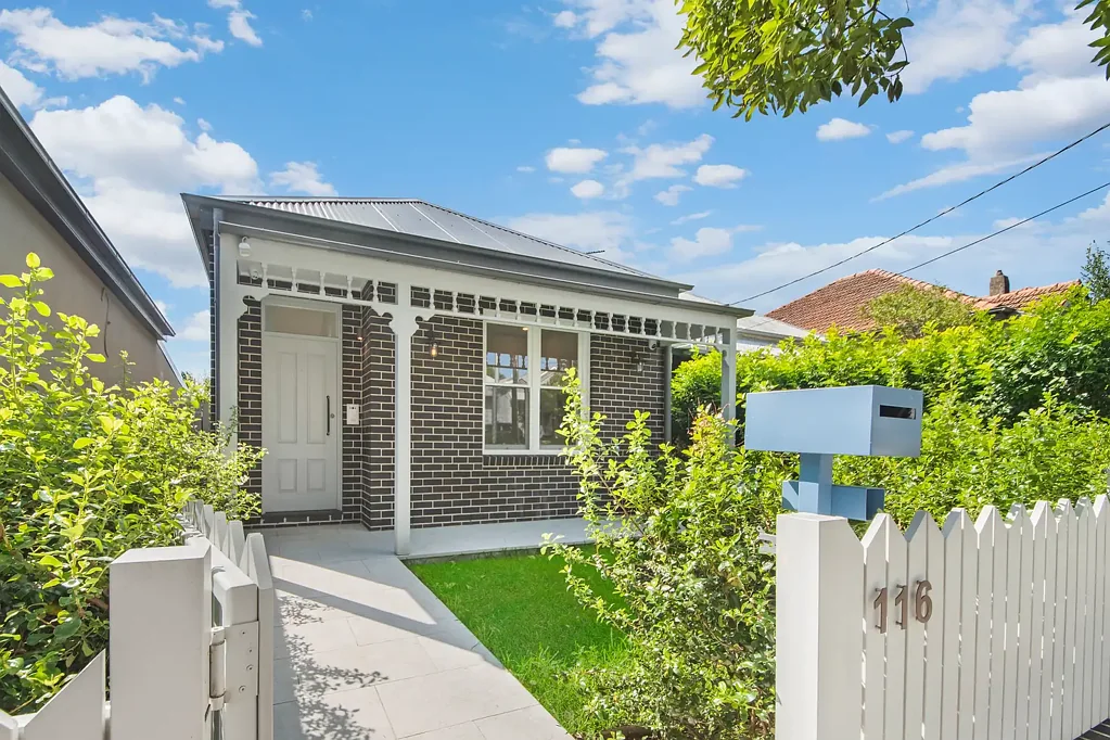 Holding Deposit Taken - Martha Willder - 0422 378 865