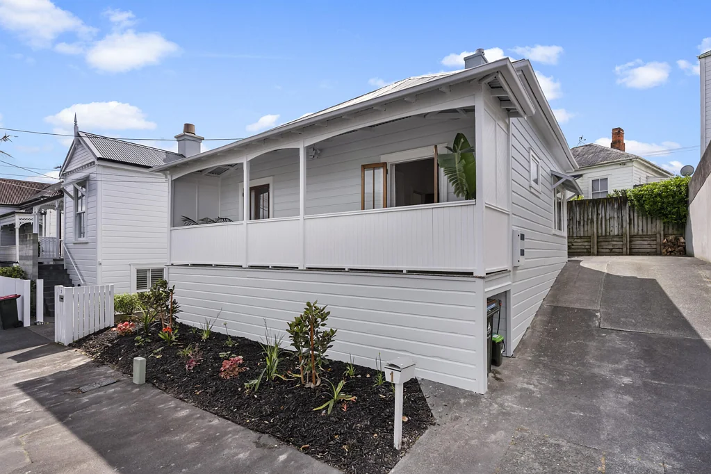Charming Grey Lynn Villa in an Unbeatable Location