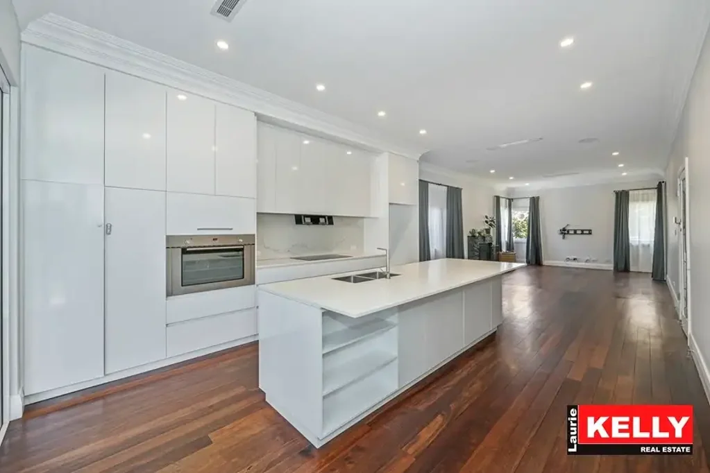 Beautiful 3x2 Home with Spacious Outdoor Living.