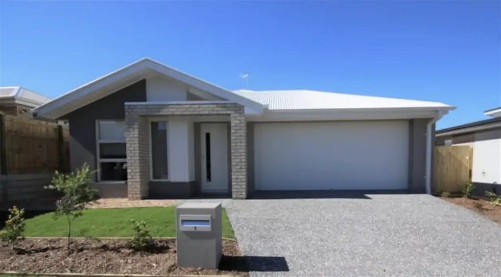 5 Napier Circuit, Silkstone, QLD 4304