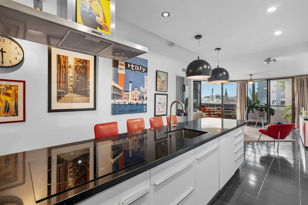 Spring Hill 1બેડરૂમ Modern, Stylish Unit w/ Views and Parking Minutes from CBD
