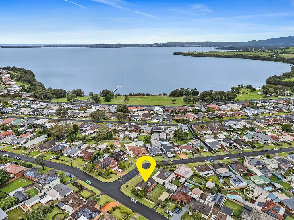 2 Rogers Avenue, Kanahooka, NSW 2530