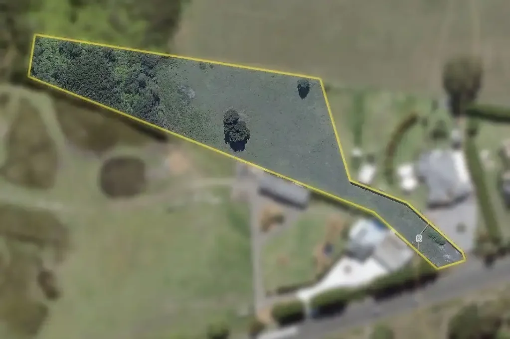 Newborough A rare opportunity of Prime Lifestyle land, within walking distance to shops and schools