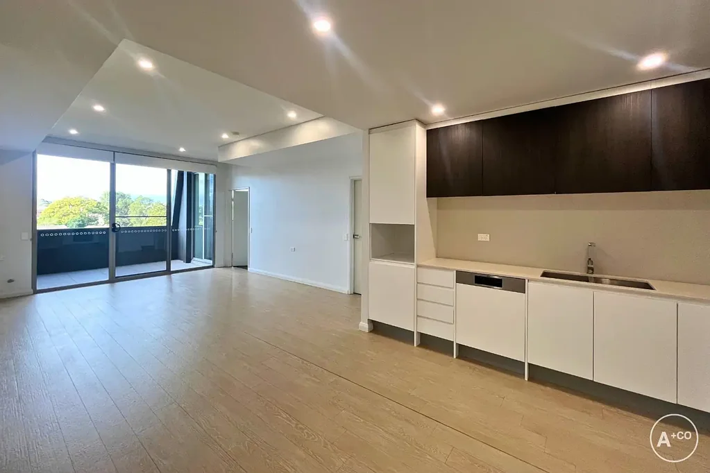MODERN TWO BEDROOM APARTMENT