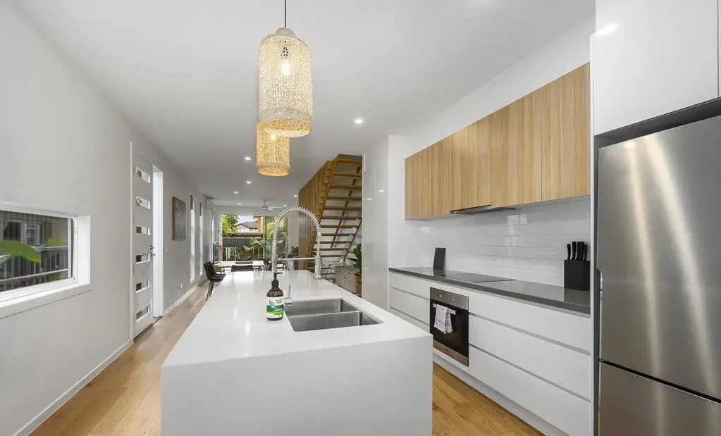 Modern Furnished 3 bedroom Duplex