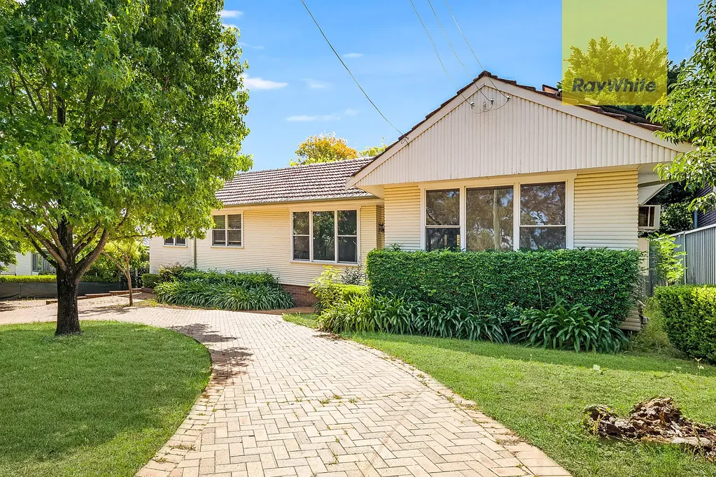 Oatlands 4 Bedroom Exceptional Family Residence on a Large Level Block