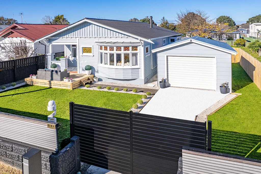 Gonville 3Moenga Vendor Has Moved - Must Sell!