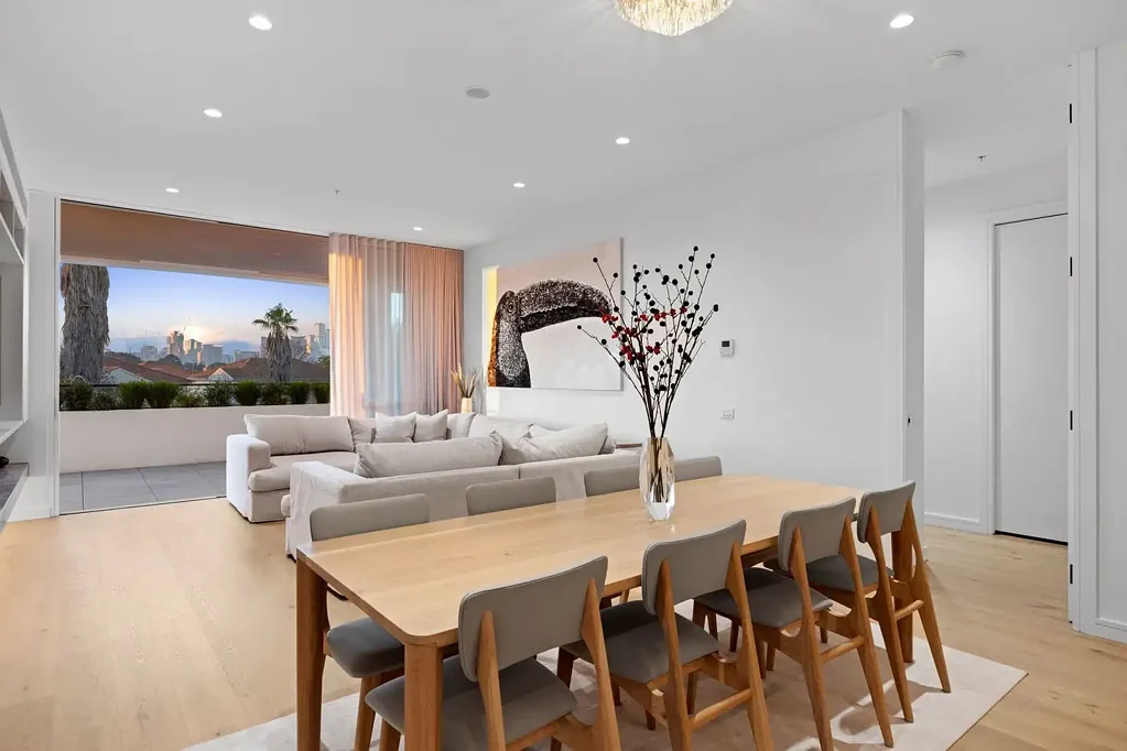 Port Melbourne 3Phòng ngủ Luxury Living with Stunning City Views