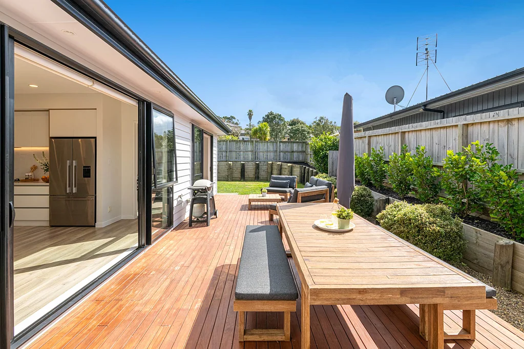 13 Surf View Crescent, Red Beach, Rodney, Auckland