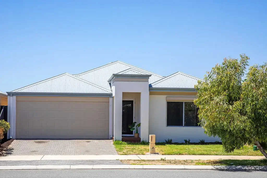 12 Cathedral Approach, Secret Harbour, WA 6173