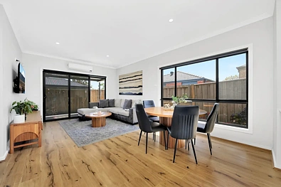 5 MANGALA PL, EPPING VIC 3076, 3 침실, 2 욕실, House