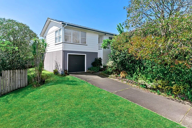2/34B Sunnynook Road, Sunnynook, North Shore City