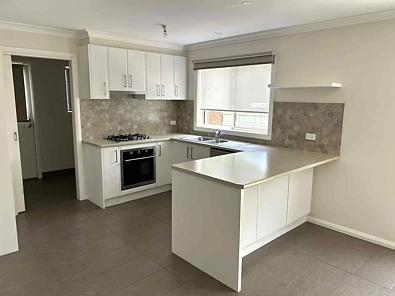 47 Snodgrass  Street, Broadford, VIC 3658, 3房, 2浴, House