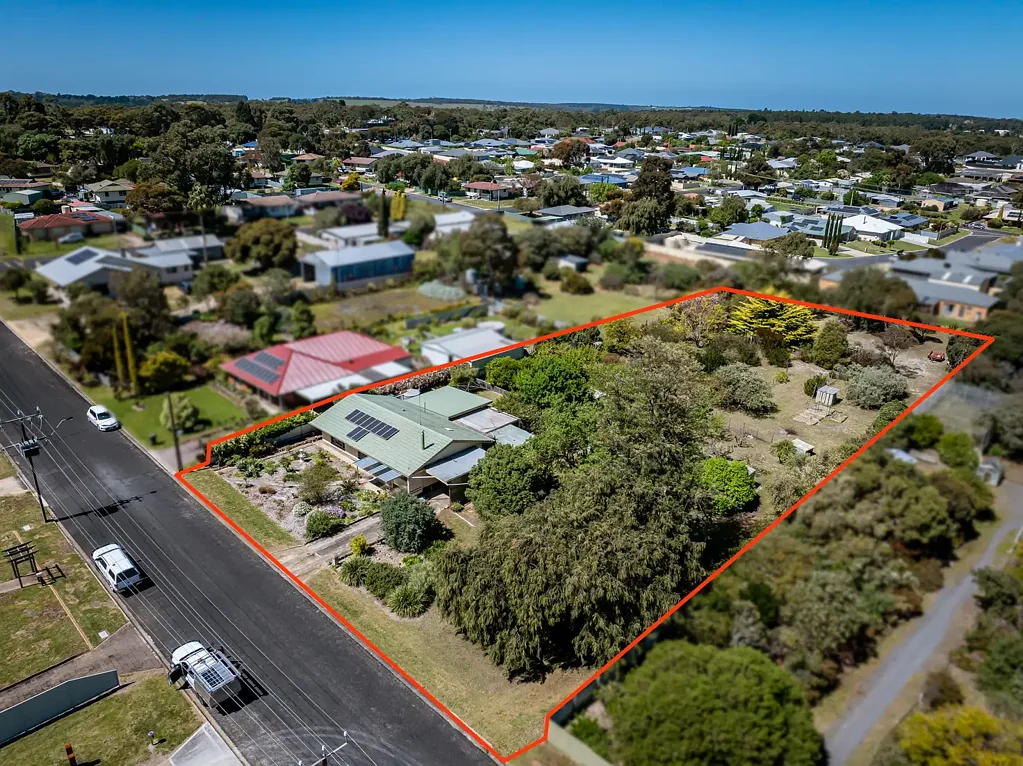 Naracoorte 3कमरा Private Lifestyle Property, Development Potential, Sub-Divide - 4,416m2
