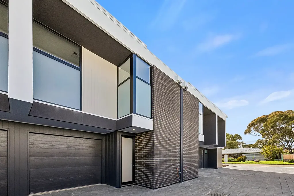 Brand New Townhouse in the Heart of Christies Beach