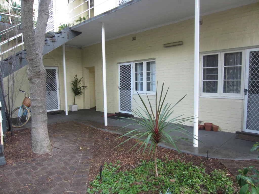 Subiaco 1 Bedroom Character Love - Freedom at last!!