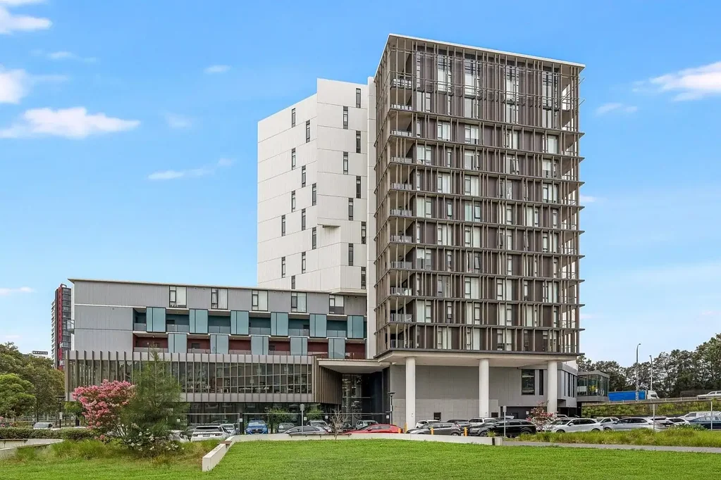 Stunning Fully Furnished Apartment In The Heart Of Zetland