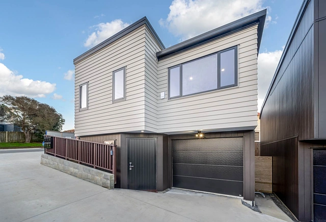 24A-F Roberts Road, Glenfield, Glenfield, North Shore City
