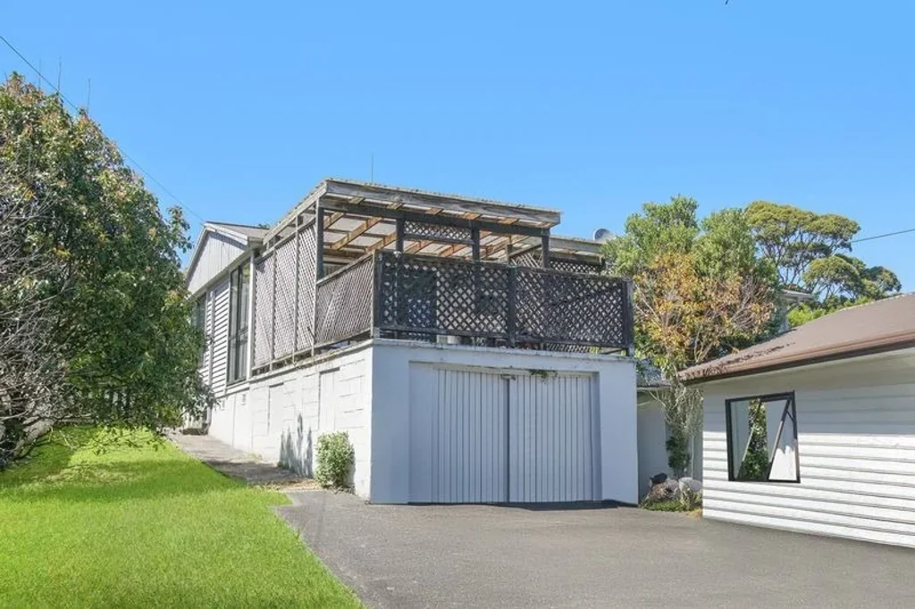 Family - friendly 3 bedroom. Plenty of outdoor living.