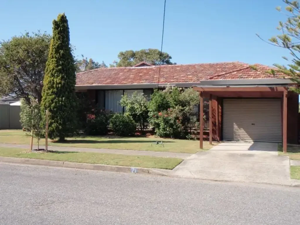 Family home in highly sought after location!