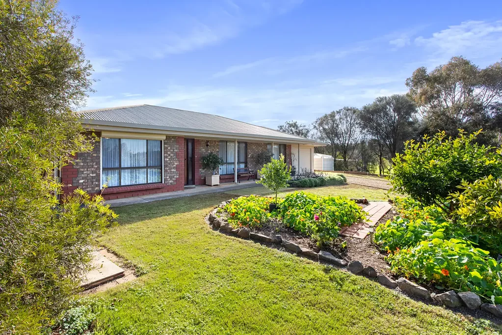 19 Wolf Avenue, Strathalbyn, SA 5255