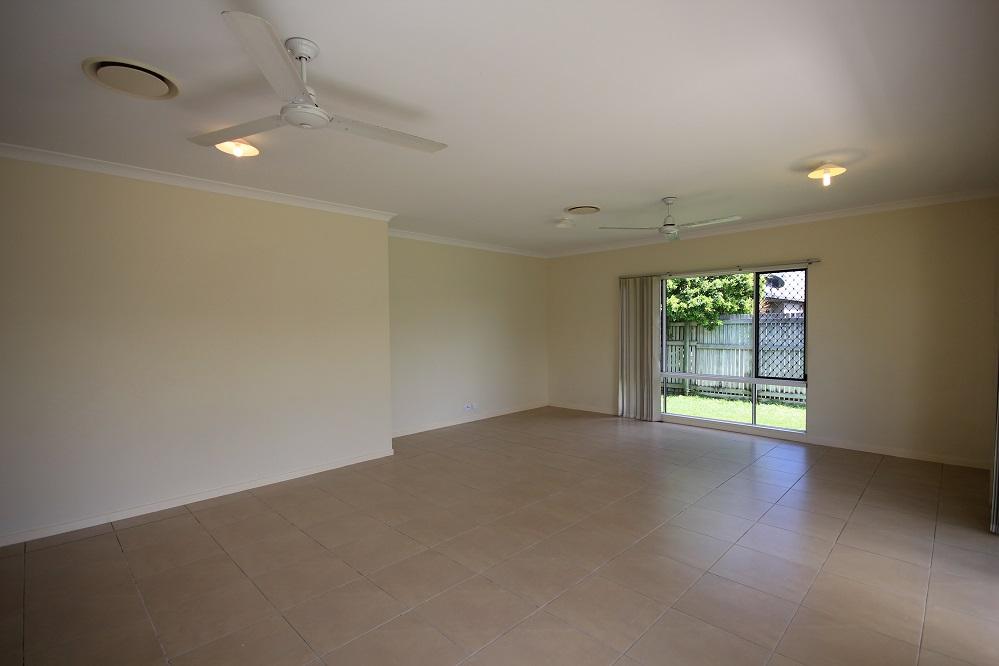 10 YARRA CR, KELSO QLD 4815, 0 Bedrooms, 0 Bathrooms, House