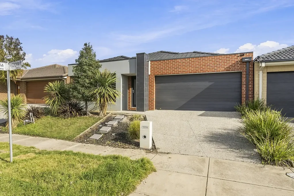 Wyndham Vale 4房 Jubilee Estate 的稀有机会 – 完美适合家庭和投资者！ A Rare Opportunity in the Jubilee Estate – Perfect for Families & Investors Alike!